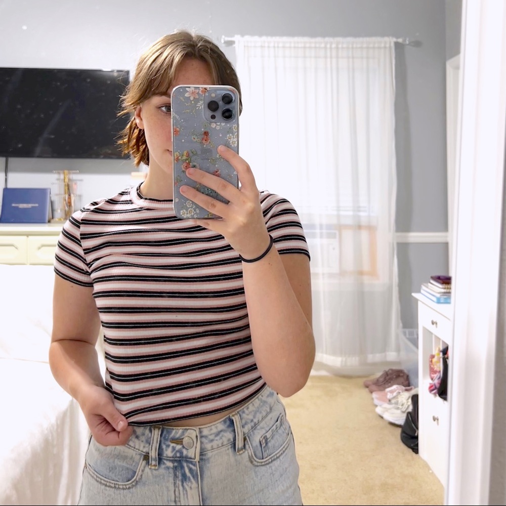 pink, white, and black striped top